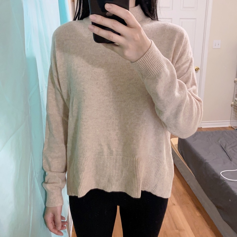 Sweater size M
